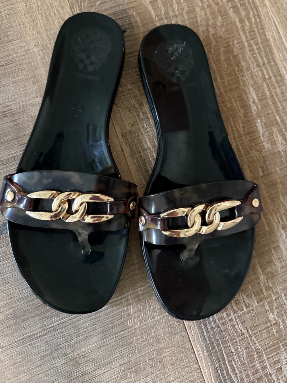 Vince Camuto Tortoise Jelly Slide Sandals Gold
Chain - Size 7
